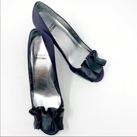 STUART WEITZMAN Gigiritz Black Satin Ruffle Heels, Size 6 - Picture 4 of 9